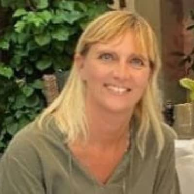 Nanna Theil Frank: A Glimpse into the Life of a Football Wife